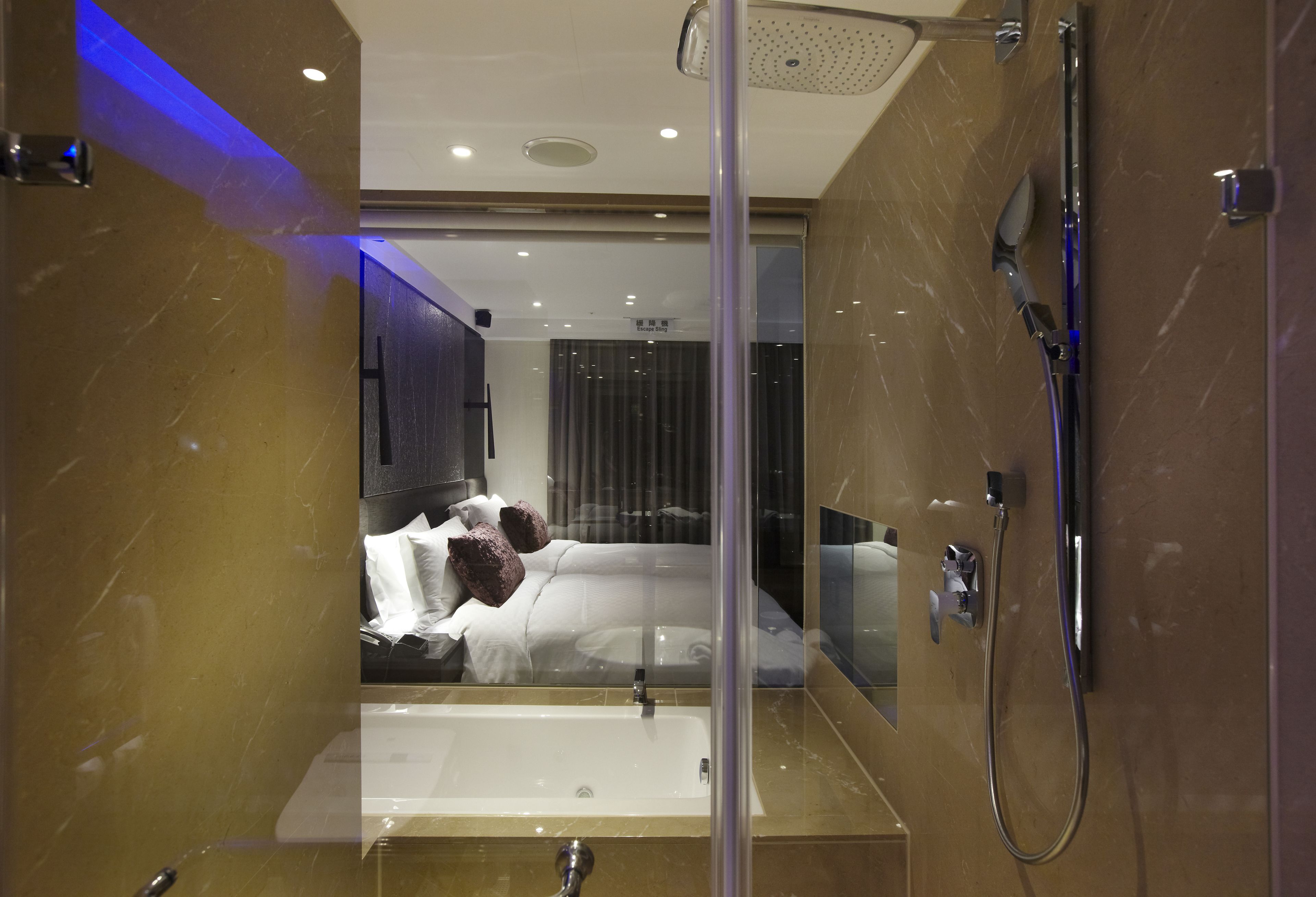 wonderful twin | bathroom | eco-friendly toiletries, hair dryer, slippers, electronic bidet