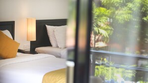 Minibar, in-room safe, desk, iron/ironing board (on request) - Kiri Boutique Hotel (Siem Reap)