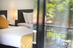 迷你吧、客房內保險箱、書桌、熨斗/熨衣板