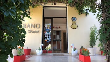 Entrada al alojamiento