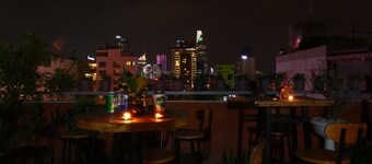 Valentine Hotel