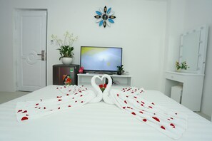 Deluxe-Zimmer (King) | Minibar, Schreibtisch, schallisolierte Zimmer, kostenloses WLAN