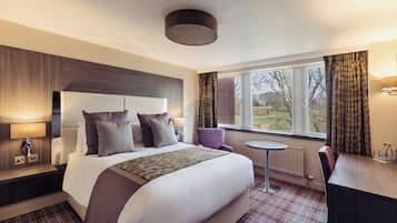 In-room safe, individually decorated, individually furnished, desk