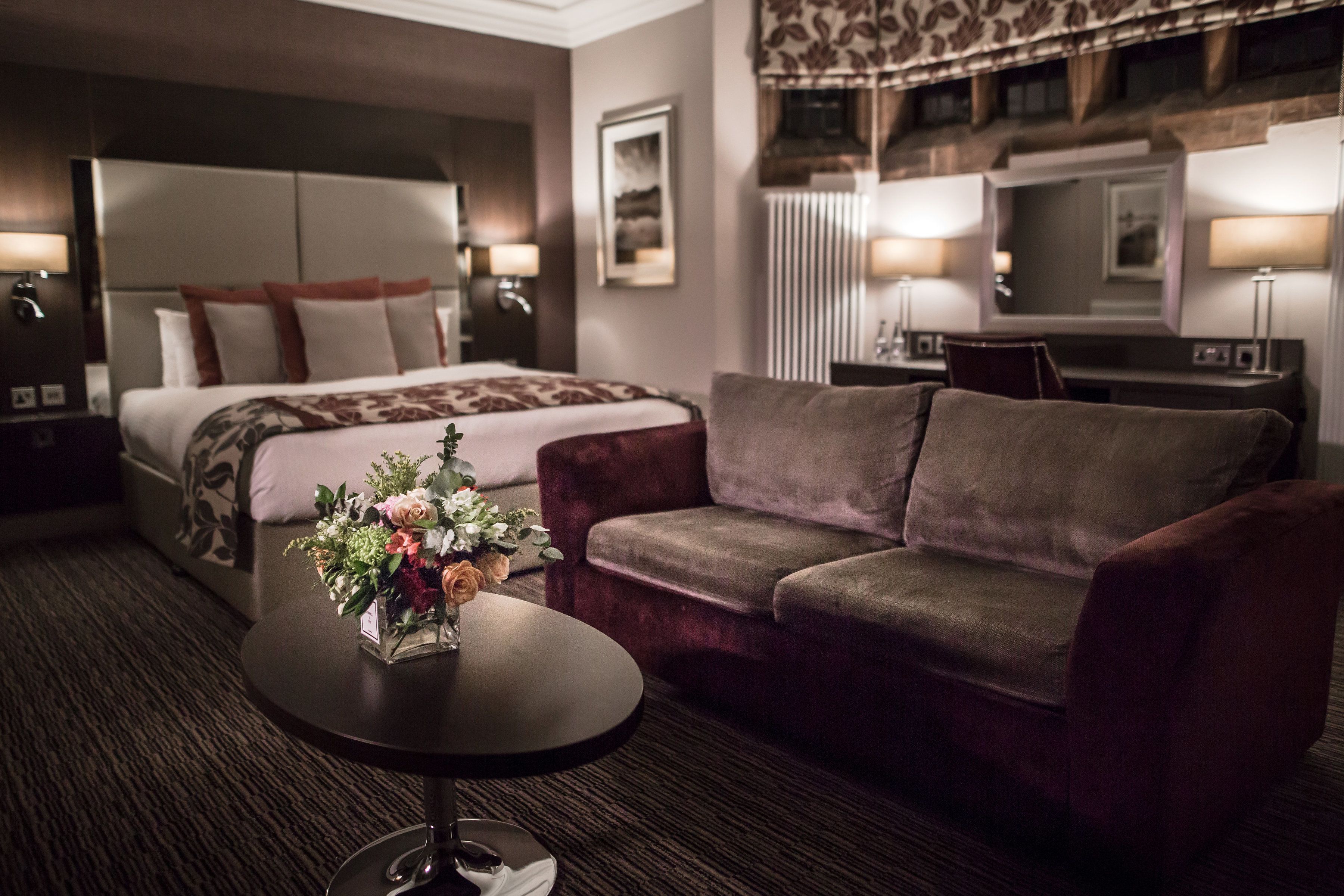 classic suite | in-room safe, individually decorated, individually furnished, desk