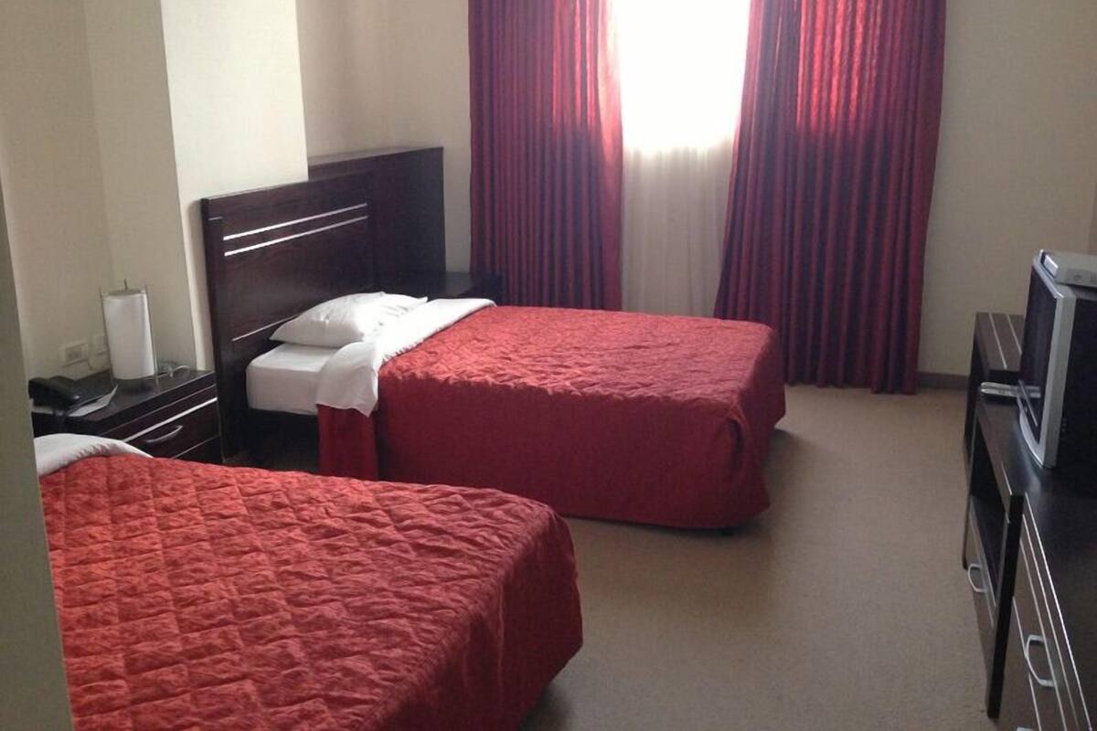 Quarto luxo | Cofres nos quartos, camas extras/dobráveis (sobretaxa)