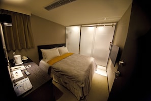 1 bedroom, premium bedding, individually decorated