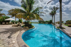 Garden - Crowne Plaza Duqm by IHG (Duqm)