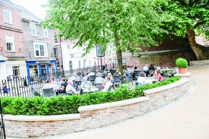 Courtyard Twin Room | 庭院景观