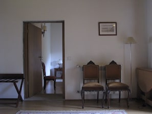 Sviitti, oma kylpyhuone, vuoristonäköala