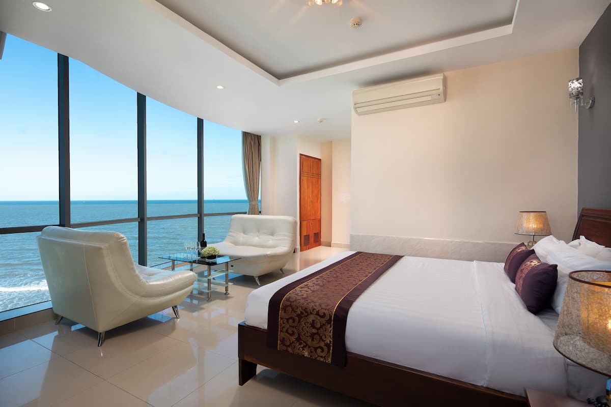 Suite (Double) | Minibar, in-room safe, free WiFi