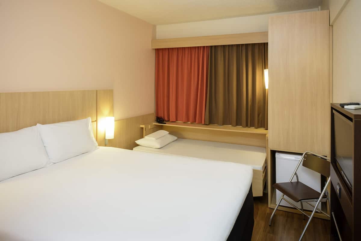 Minibar, in-room safe, desk, blackout curtains