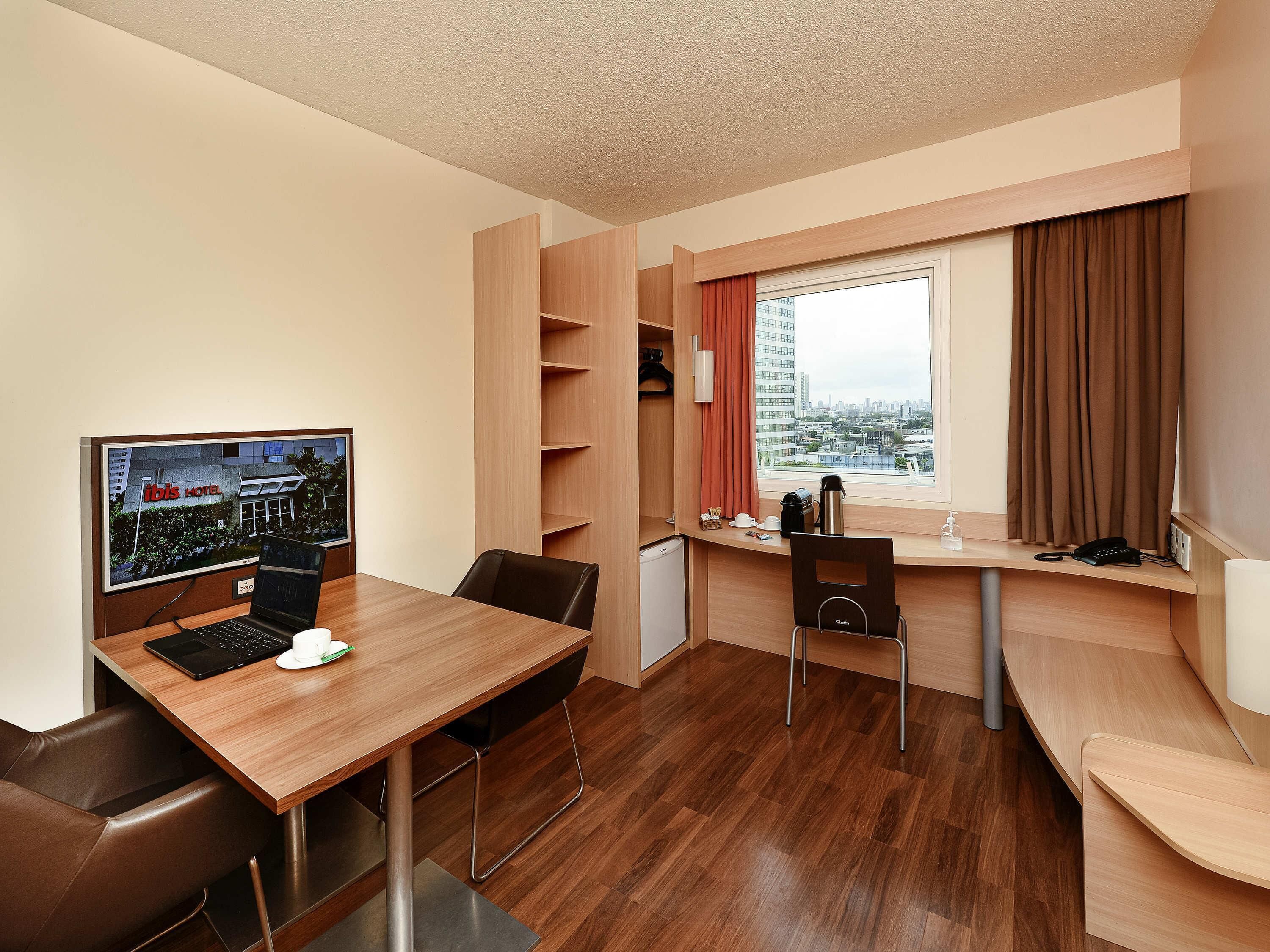 minibar, in-room safe, desk, blackout curtains