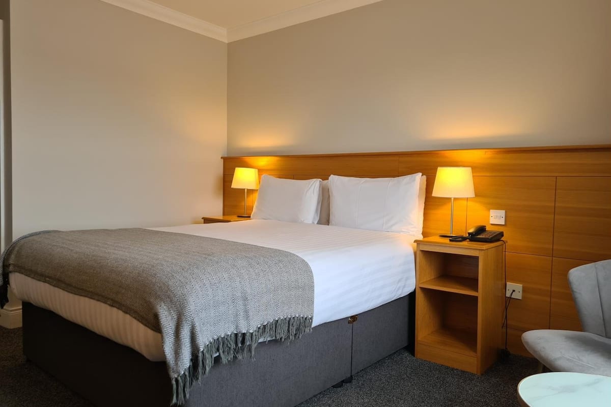 in-room safe, iron/ironing board, free cots/infant beds, rollaway beds