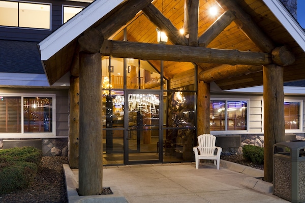 Fasade – kveld/natt