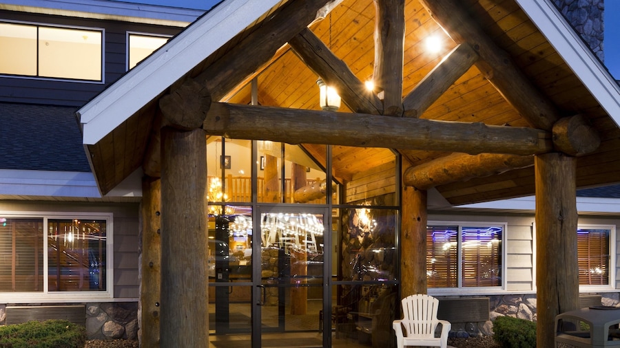 AmericInn by Wyndham Two Harbors Near Lake Superior