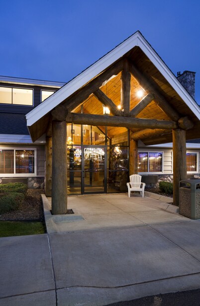 AmericInn by Wyndham Two Harbors Near Lake Superior