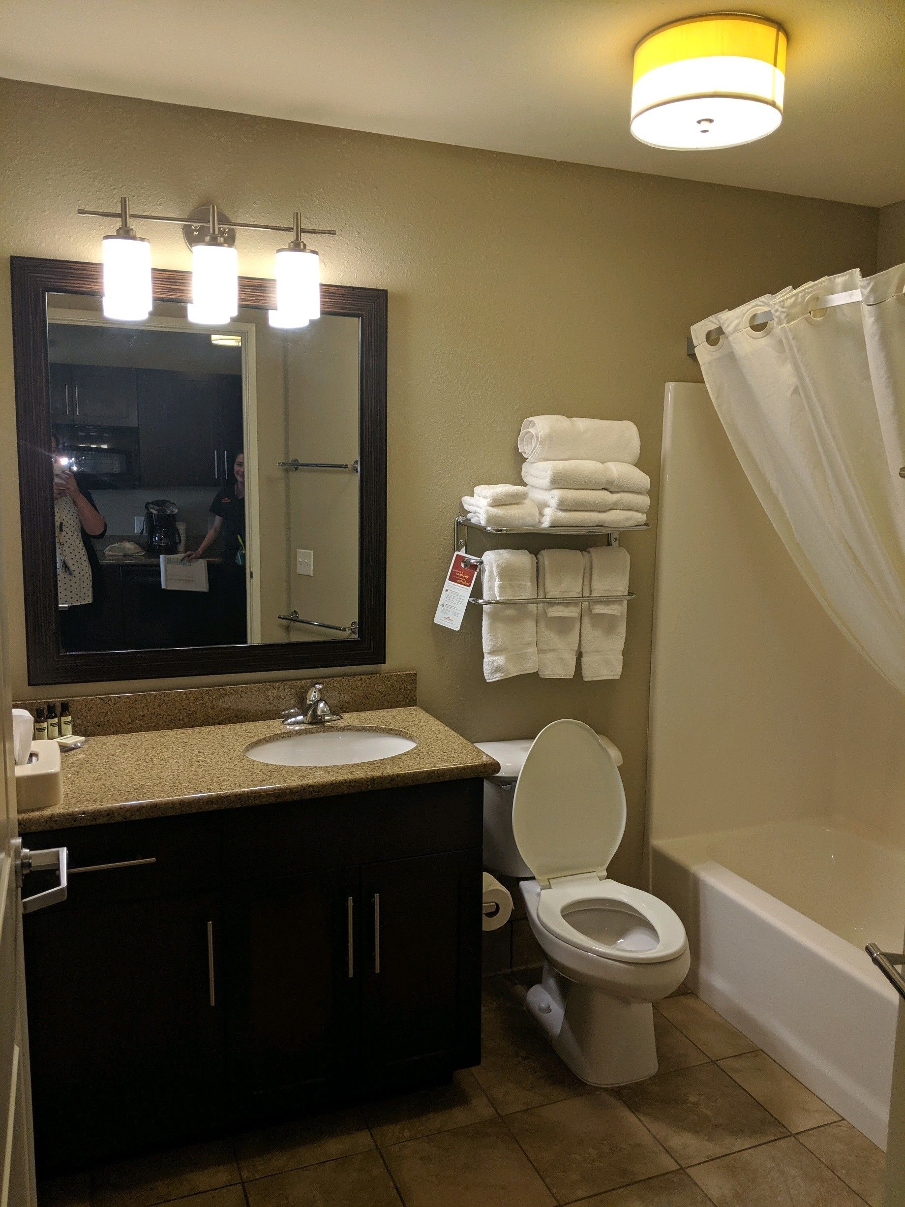 studio suite, 1 queen bed, non smoking | premium bedding, pillow-top beds, in-room safe, desk