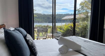 Tullah Lakeside Lodge