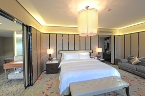 1 間睡房、高級寢具、羽絨被、特厚豪華床墊