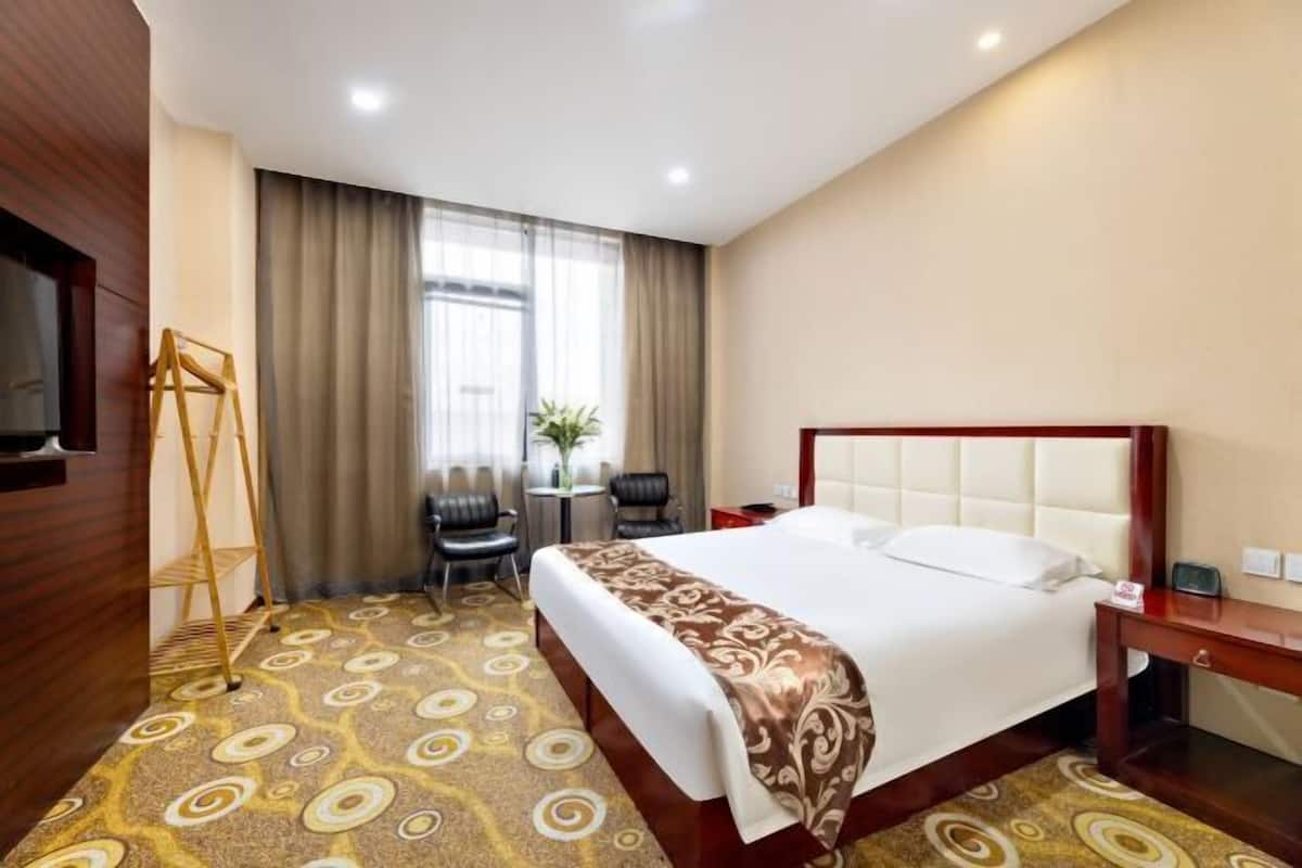 1 bedroom, premium bedding, down duvets, pillow-top beds