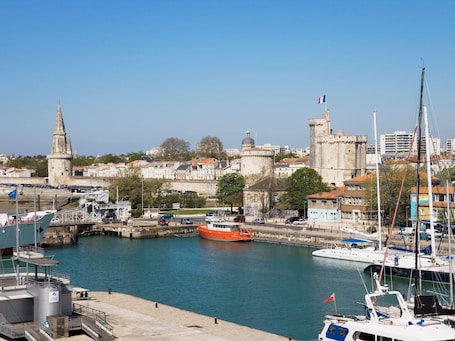 Exterior. ibis Styles La Rochelle Centre les Minimes