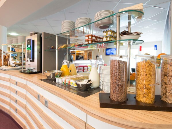 Morgenmadsbuffet hver dag (13.50 EUR pr. person)