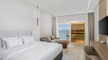 Premium Sea View Suite | Minibar, in-room safe, iron/ironing board, free WiFi