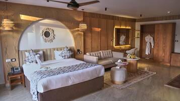 HoneyMoon Bungalow | Premium bedding, minibar, in-room safe, desk