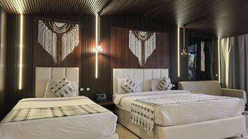 Deluxe Double Room, Balcony | Premium bedding, minibar, in-room safe, desk