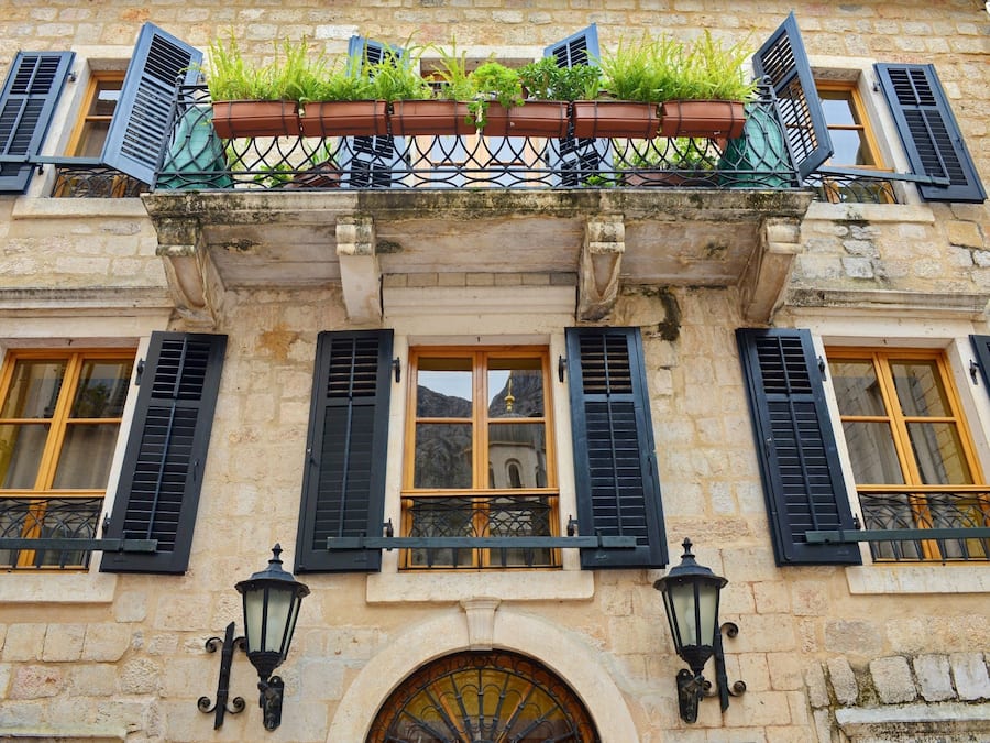 Fachada de la propiedad