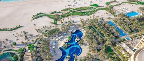 Privatstrand, weiĂer Sandstrand, Cabañas (kostenlos), LiegestĂŒhle