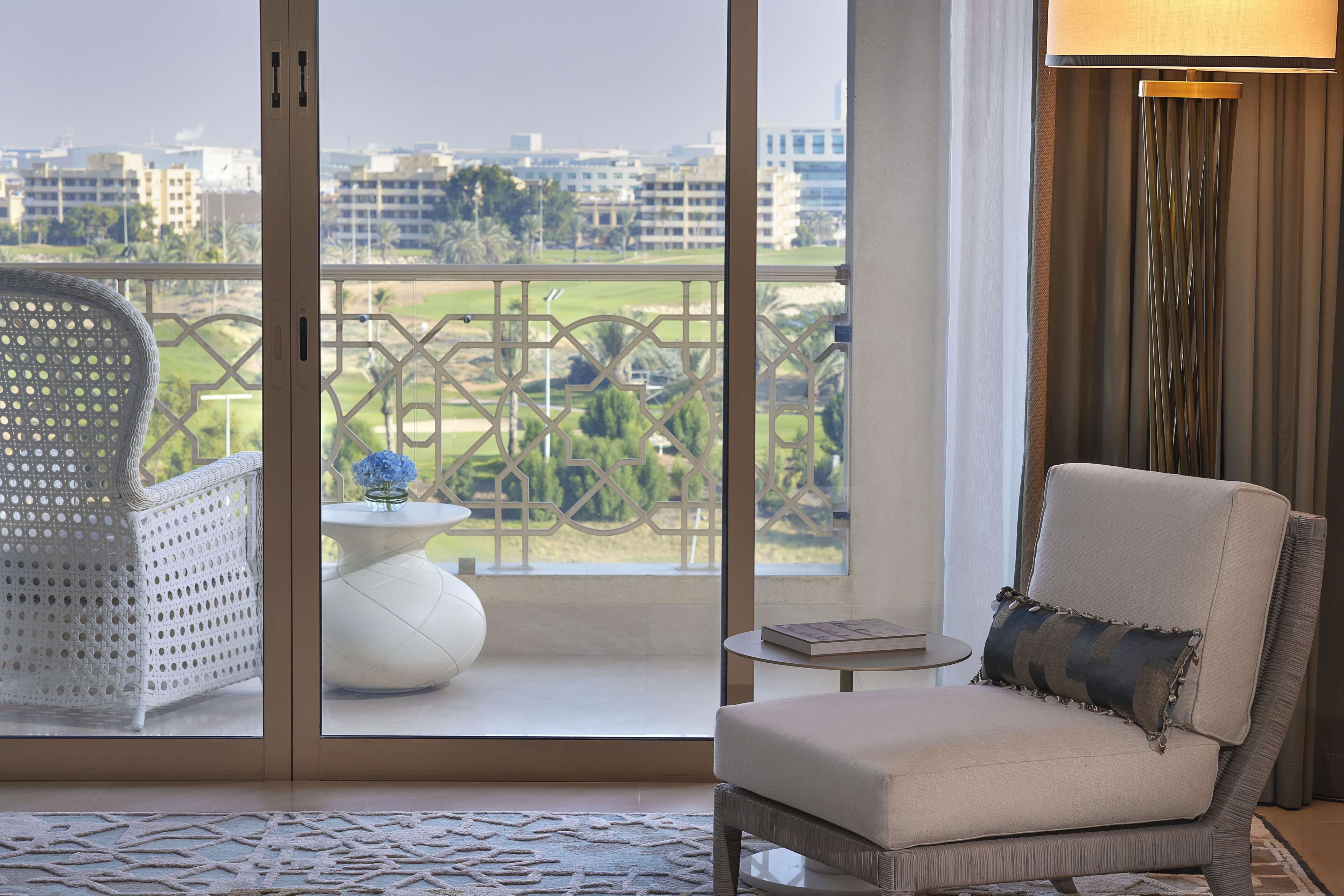one bedroom golf course view suite | 1 bedroom, frette italian sheets, premium bedding, minibar