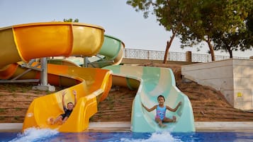 3 outdoor pools, open 7:00 AM to 7:00 PM, free pool cabanas