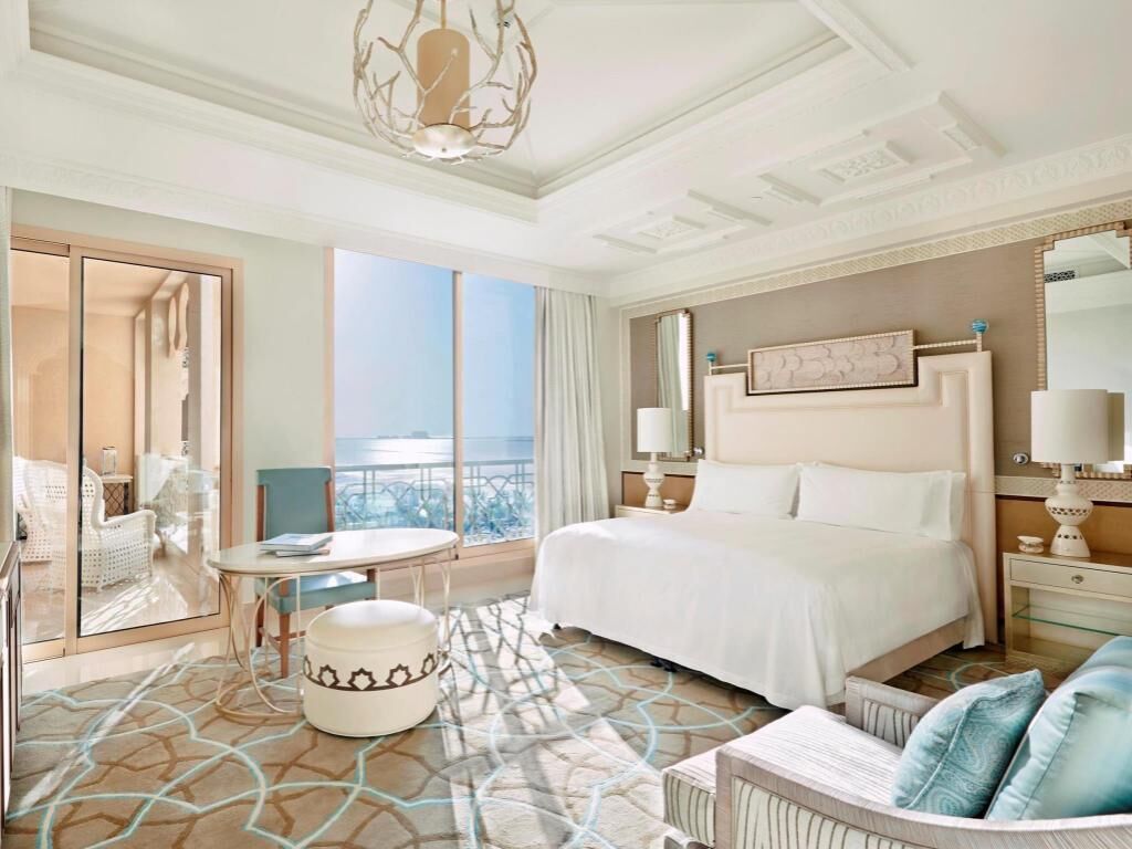 Frette Italian sheets, premium bedding, minibar, in-room safe