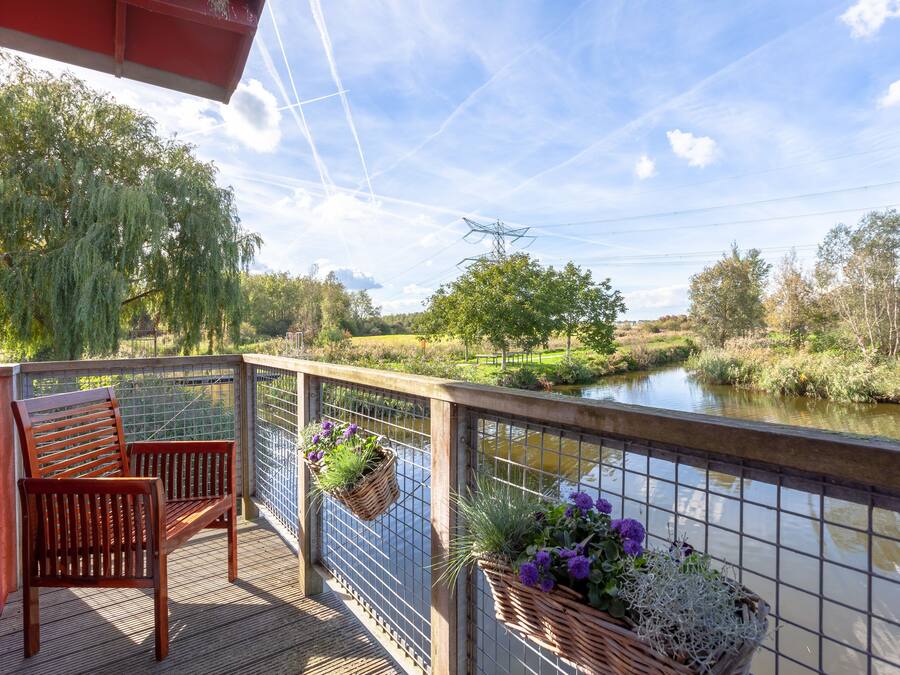 Habitación estándar con 1 cama doble o 2 individuales, vistas al río, en la zona del patio | Vistas desde la habitación