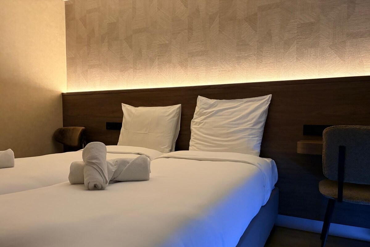 Room, Annex Building | Desk, free WiFi, bed sheets