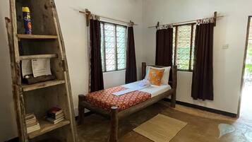 Quarto luxo, no jardim | 1 quarto, roupas de cama premium, cofres nos quartos