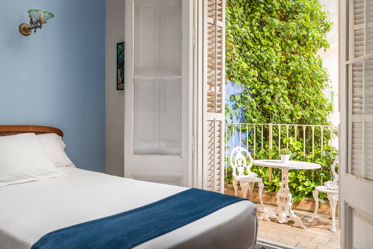 double or twin room, terrace | minibar, in-room safe, free wifi, bed sheets