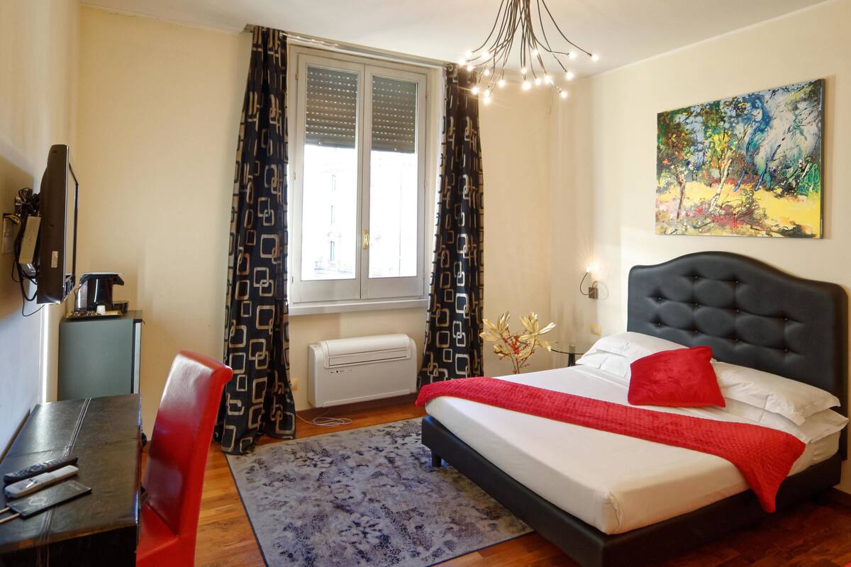 Superior Double Room | Minibar, in-room safe, desk, WiFi (free)