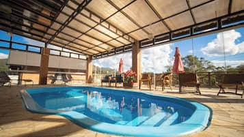 Una piscina techada