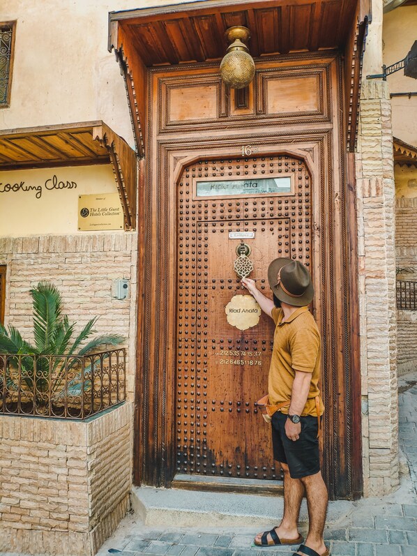 Entrée de l’hébergement