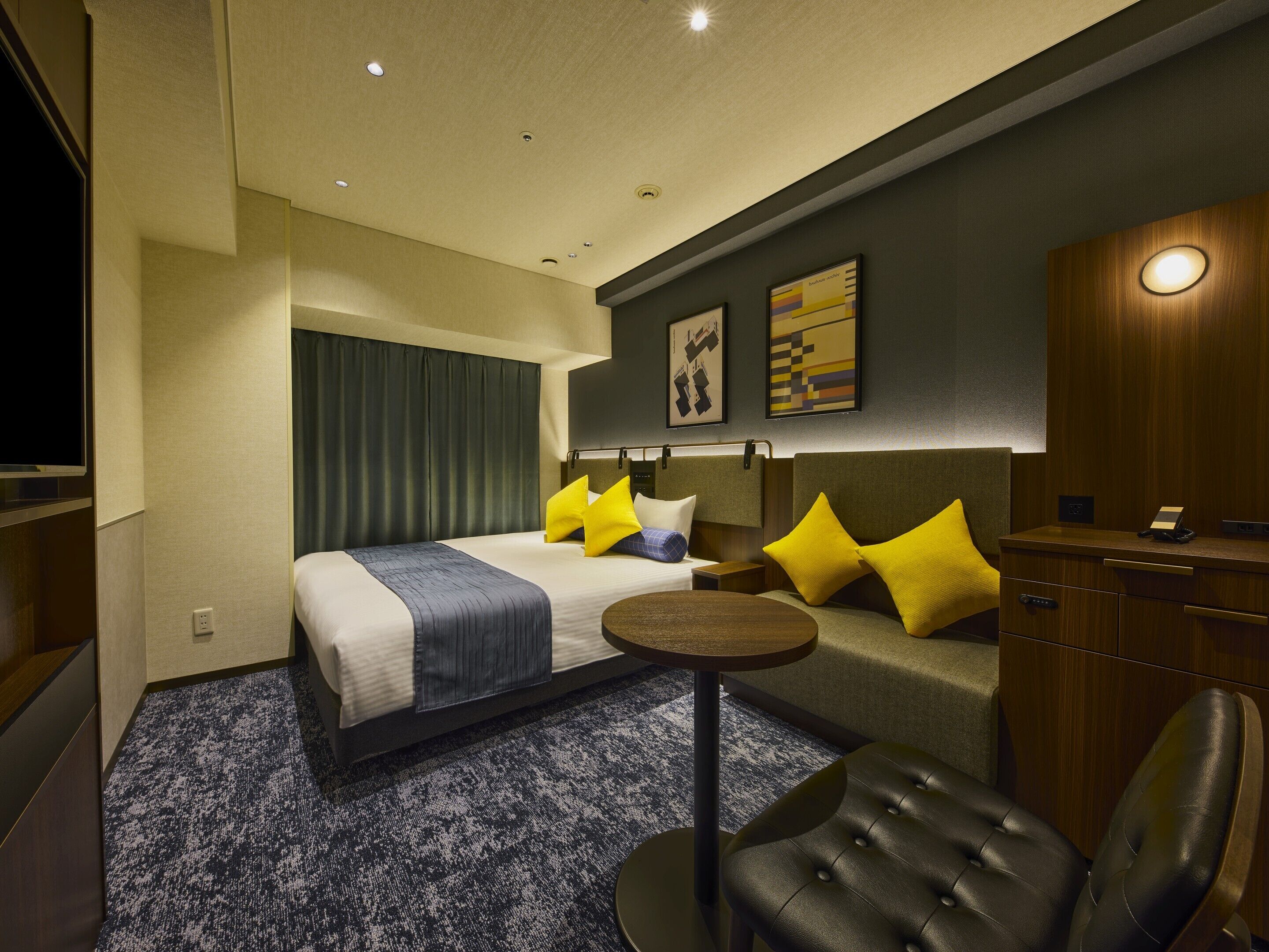 free wifi, bed sheets, wheelchair access