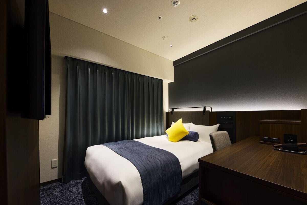 Free WiFi, bed sheets, wheelchair access