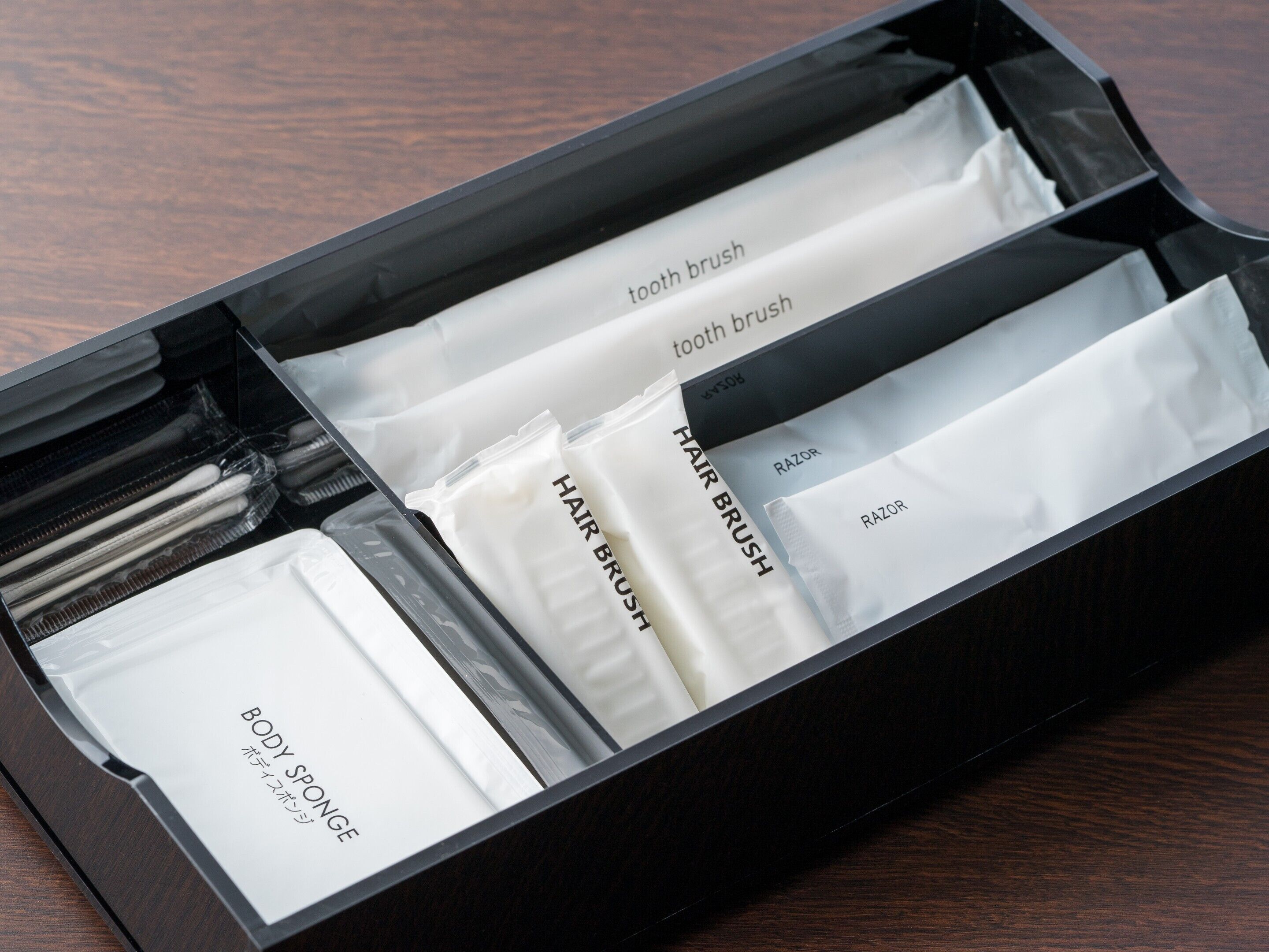 combined shower/bathtub, free toiletries, hair dryer, slippers