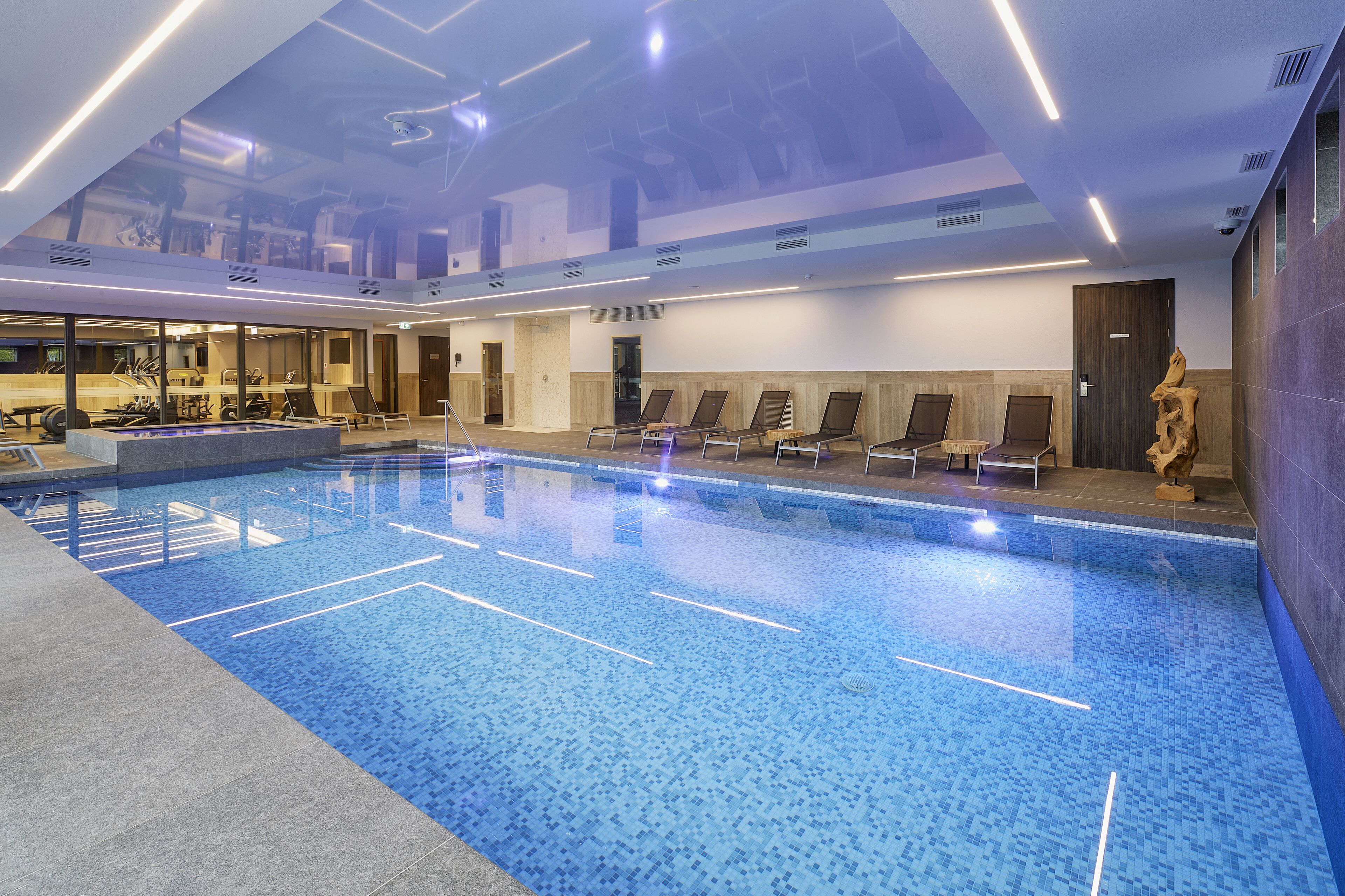 indoor pool, pool loungers