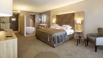 Superior Room (open bathroom)