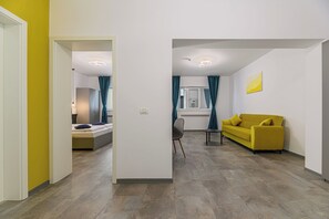 Business-Studiosuite | Minibar, Zimmersafe, Schreibtisch, laptopgeeigneter Arbeitsplatz