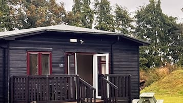 Standard Chalet, 2 Bedrooms (Log Cabin) | Balcony view