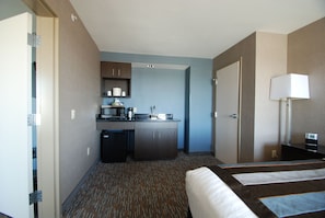 1 bedroom, hypo-allergenic bedding, in-room safe, desk