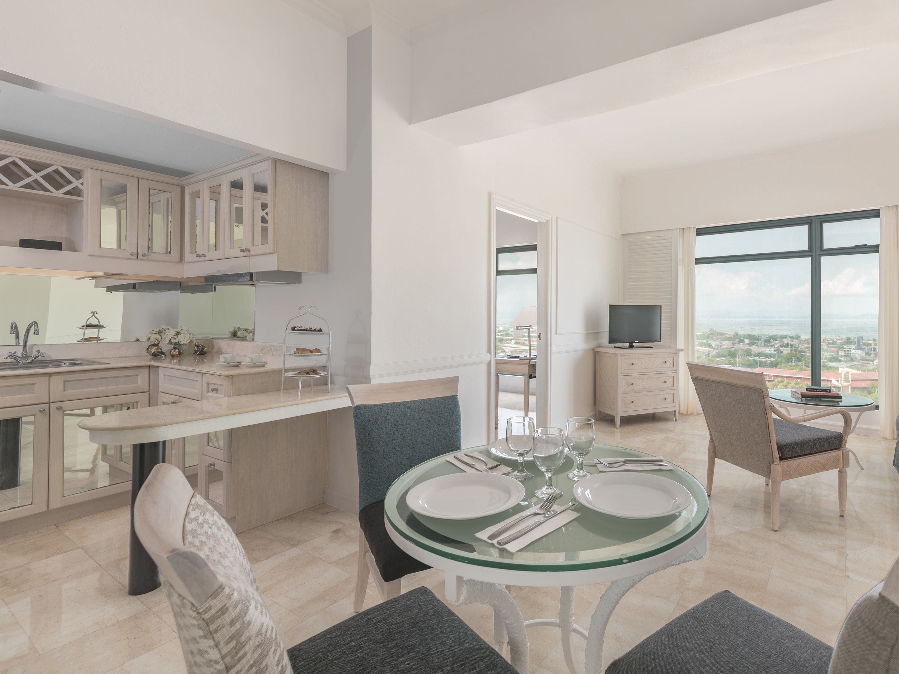 2 bedroom suite | city view